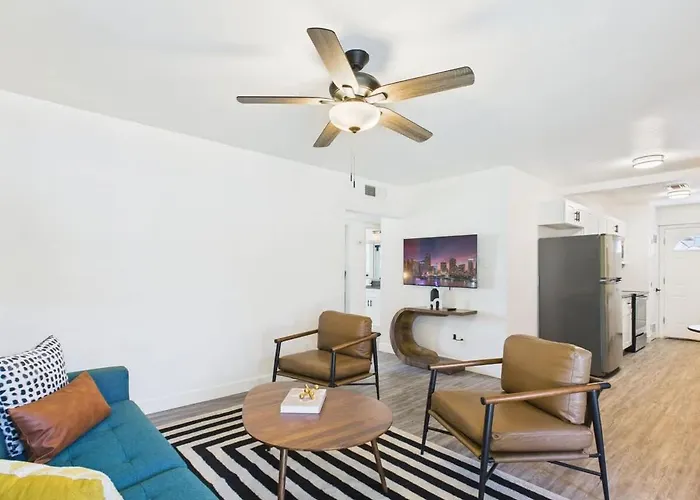 Holiday home Vistas-in Old Town-walk To Entertainment District *
